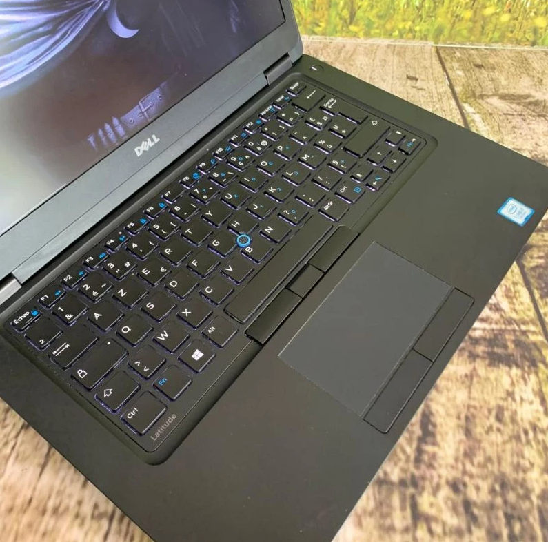 Dell Latitude 5480 Side